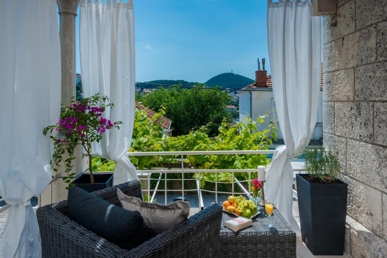 Superior Stunning Apartment Gravosa With A Free Parking Dubrovnik Exteriör bild