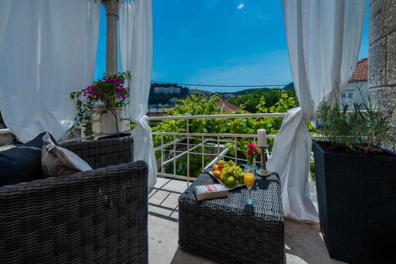 Superior Stunning Apartment Gravosa With A Free Parking Dubrovnik Exteriör bild