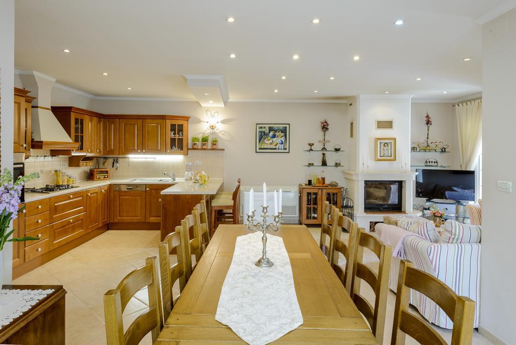 Superior Stunning Apartment Gravosa With A Free Parking Dubrovnik Exteriör bild