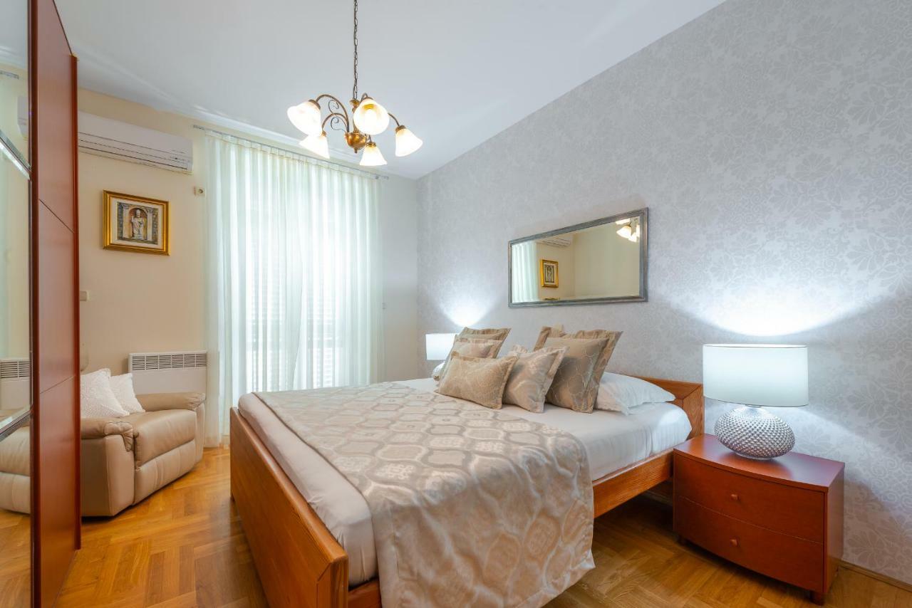 Superior Stunning Apartment Gravosa With A Free Parking Dubrovnik Exteriör bild