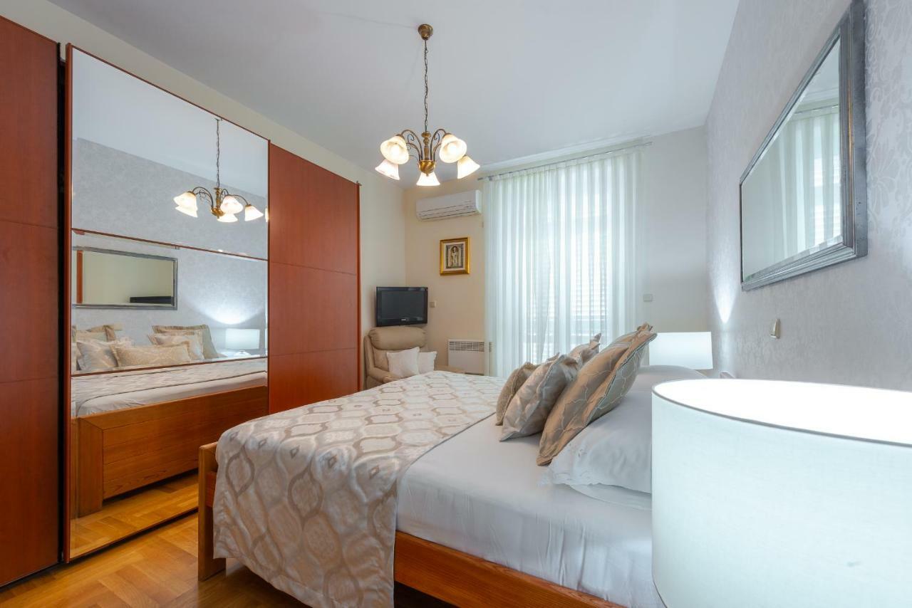 Superior Stunning Apartment Gravosa With A Free Parking Dubrovnik Exteriör bild